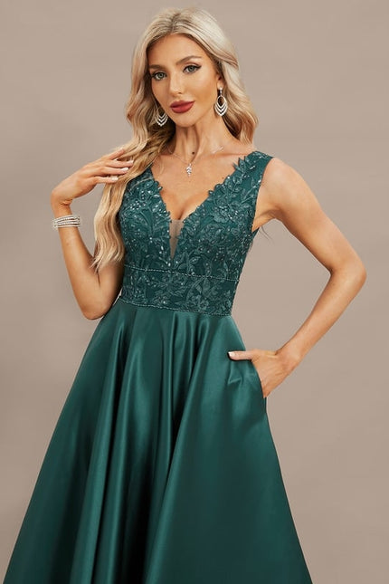 Robe Trapèze Satiné De Mystère - gallery 2