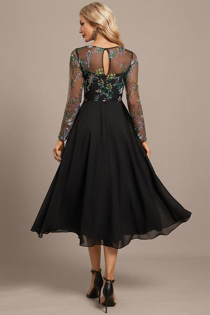Robe Trapèze Élégance Florale Sombre - gallery 6