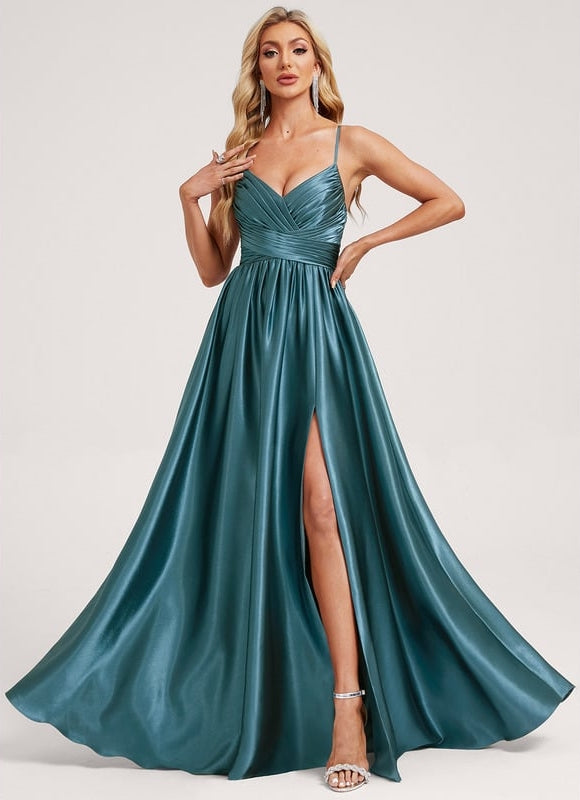 Robe Trapèze Satin Doré Élégante