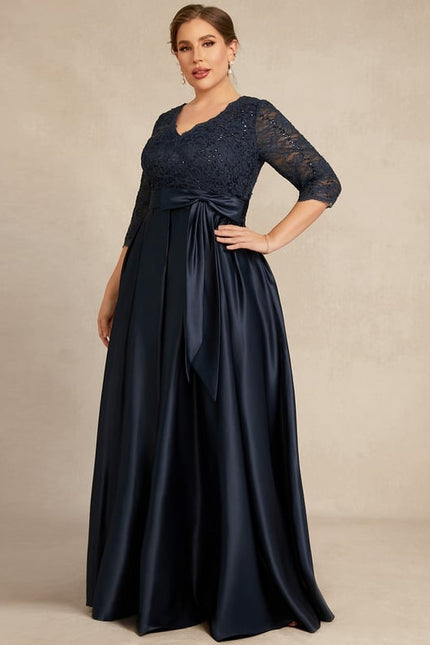 Robe Trapèze Bleu Marine En Dentelle Satiné - gallery 8
