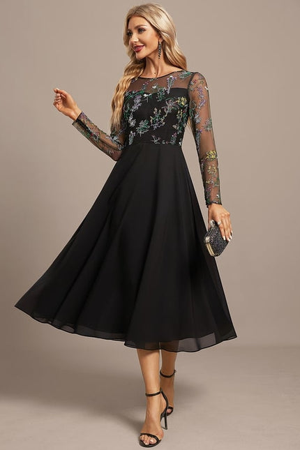 Robe Trapèze Élégance Florale Sombre - gallery 3