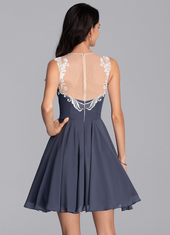 Robe Trapèze Courte Festive - gallery 1