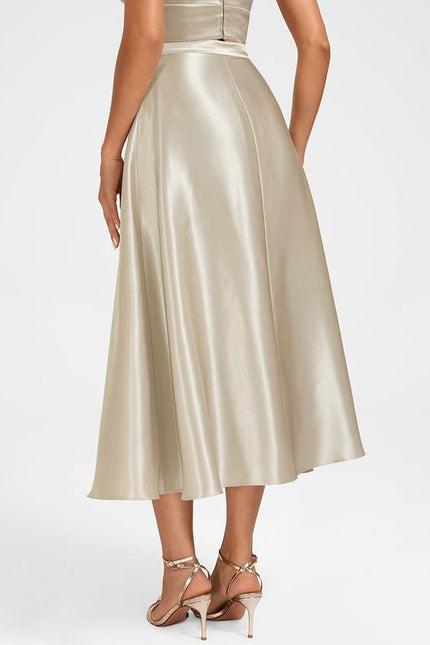 Robe Trapèze Satin Doré Élégant - gallery 6