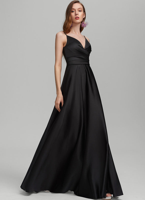 Robe Trapèze Satin Noir Chic - gallery 1