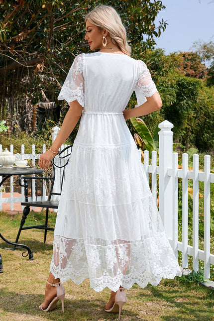 Robe Trapèze Élégance Blanche Éthérée - gallery 4