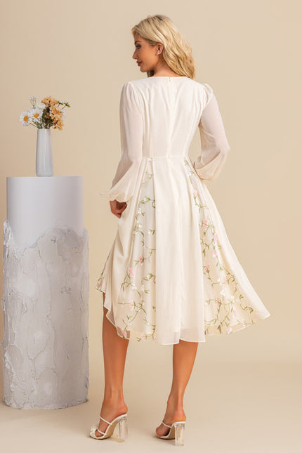 Robe Trapèze Élégance Florale Lumineuse - gallery 1