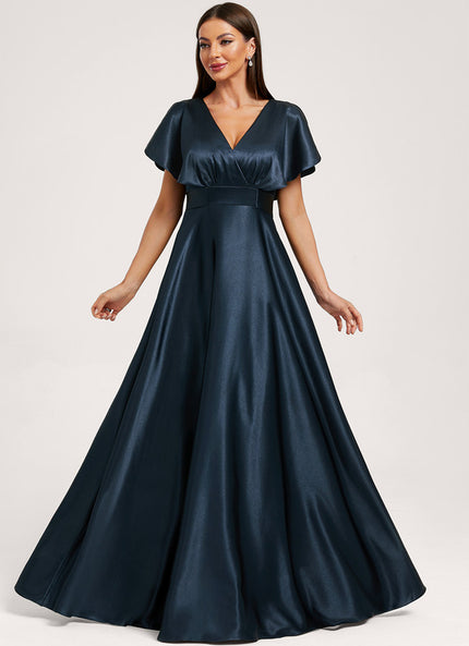Robe Trapèze Satin Doré Élégante