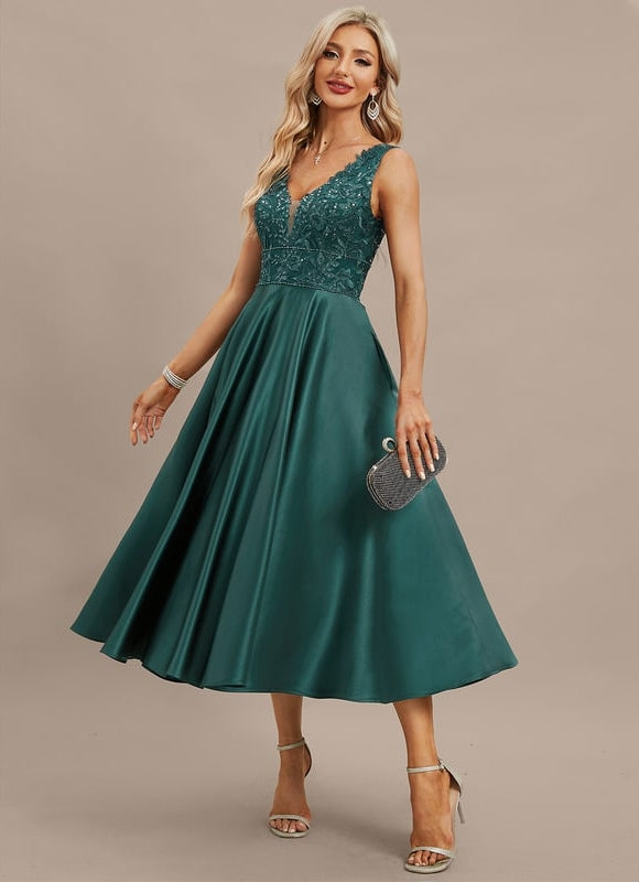 Robe Trapèze Satiné De Mystère