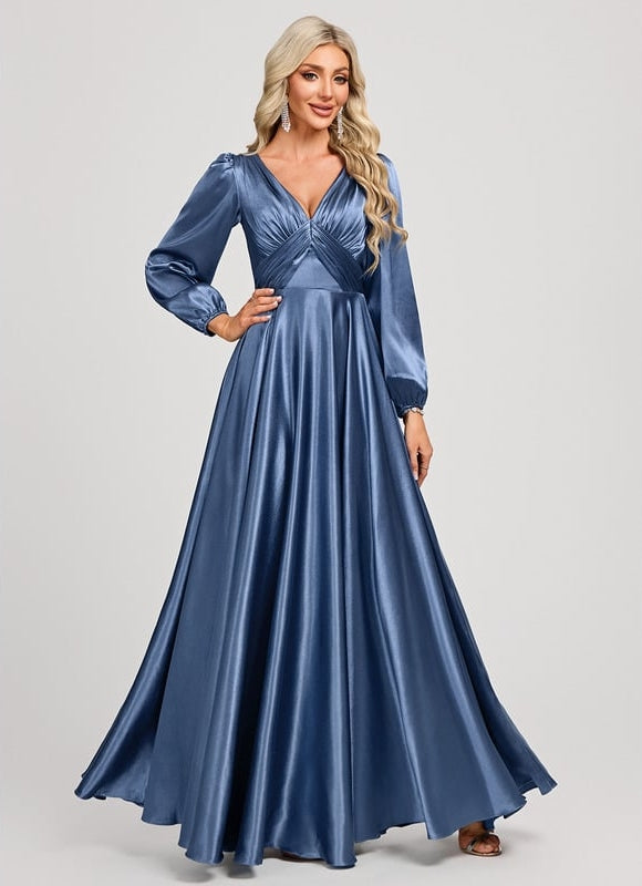 Robe Trapèze Satin Doré Élégante