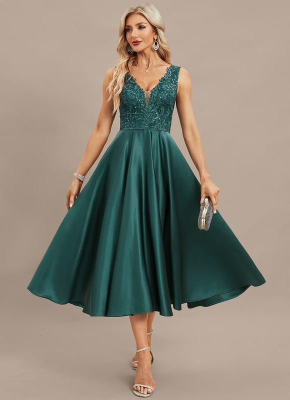 Robe Trapèze Satiné De Mystère - gallery 1