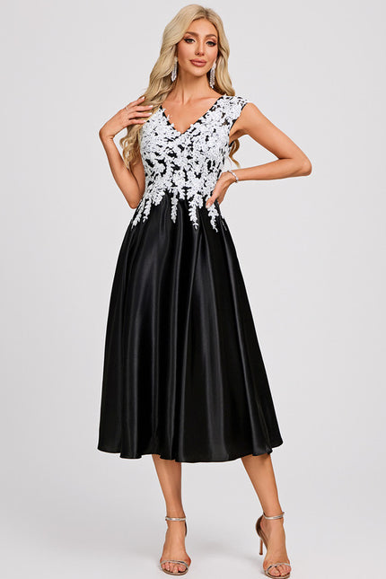 Robe Trapèze Satinée Noir Étoilé