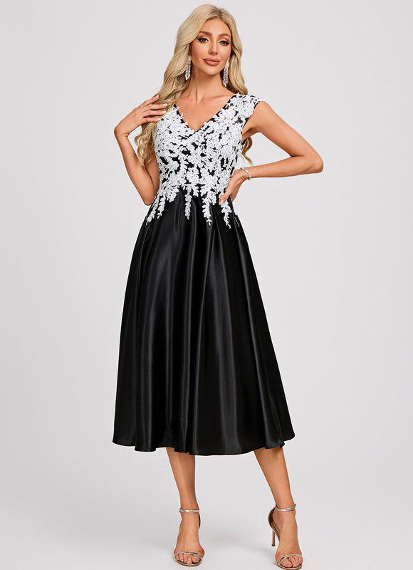 Robe Trapèze Satinée Noir Étoilé