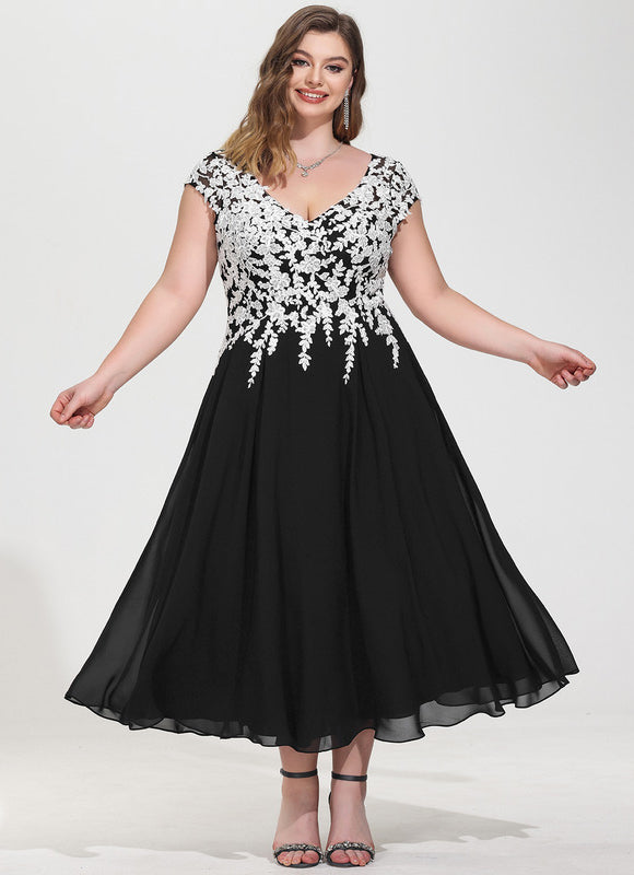 Robe Trapèze Noire Et Blanche Dentelle - gallery 8