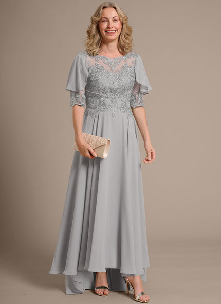 Robe Trapèze Élégance Grise Lumineuse