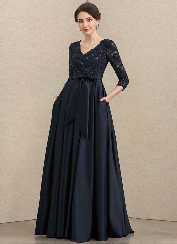 Robe Trapèze Bleu Marine En Dentelle Satiné - gallery 1