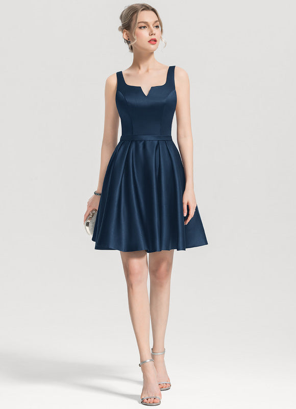 Robe Trapèze Bleu Satin Cocktail - gallery 3