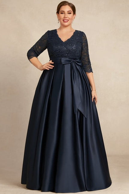 Robe Trapèze Bleu Marine En Dentelle Satiné - gallery 7
