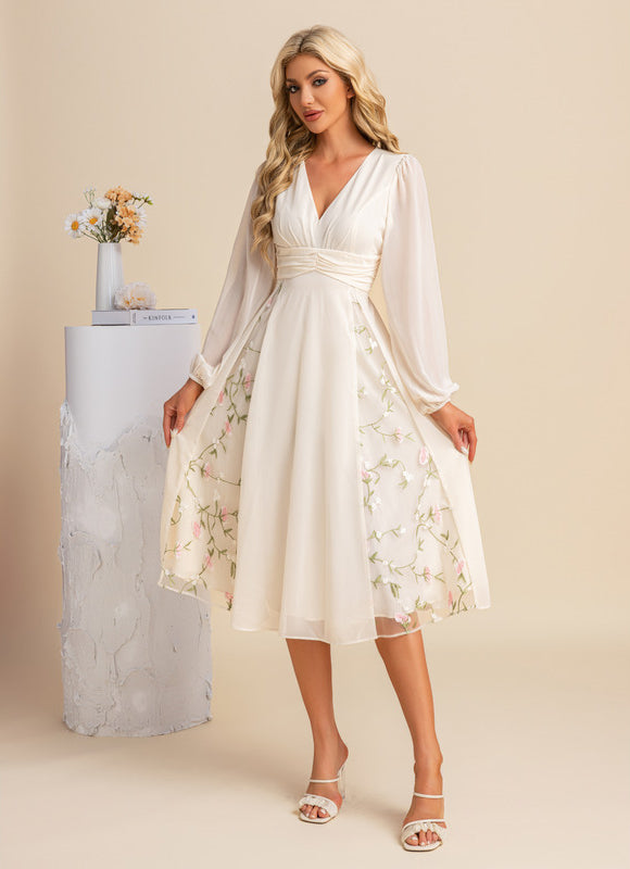 Robe Trapèze Élégance Florale Lumineuse - gallery 6