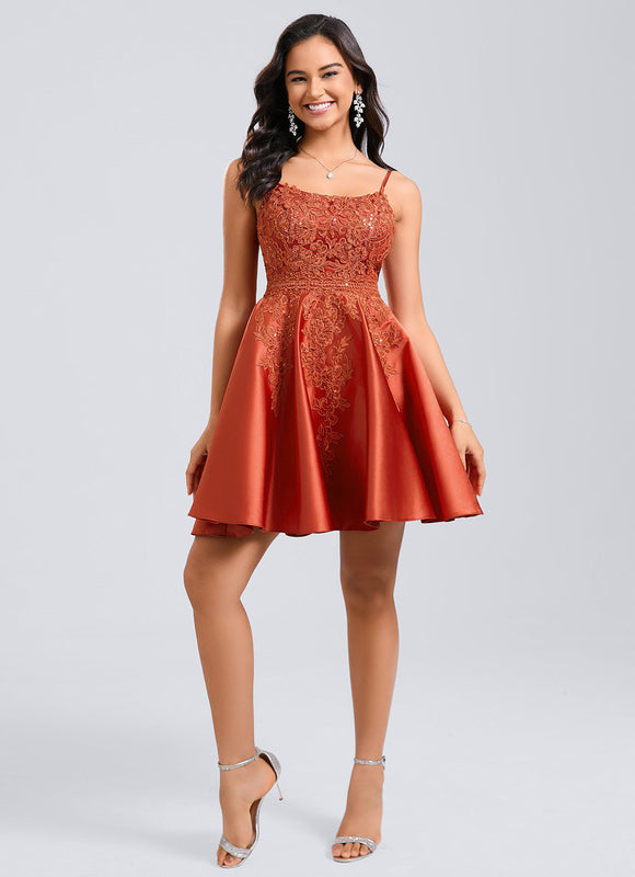 Robe Trapèze Satinée Écarlate - gallery 3