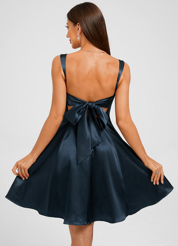 Robe Trapèze Courte Satin Chic - gallery 1